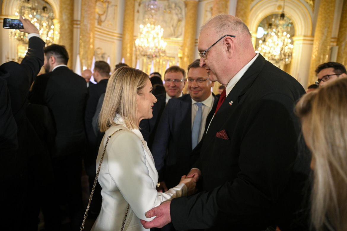  Marta Nawrocka w jasnej kreacji na Zamku Królewskim