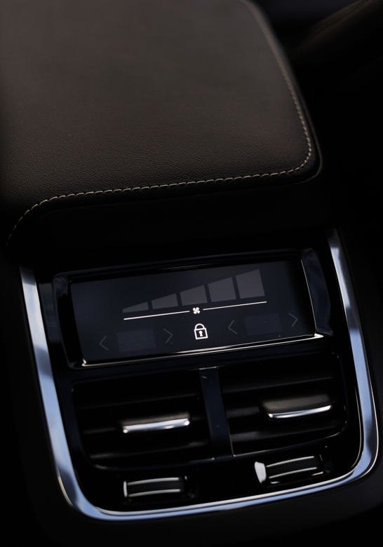 Volvo S60 T5 R Design First Edition