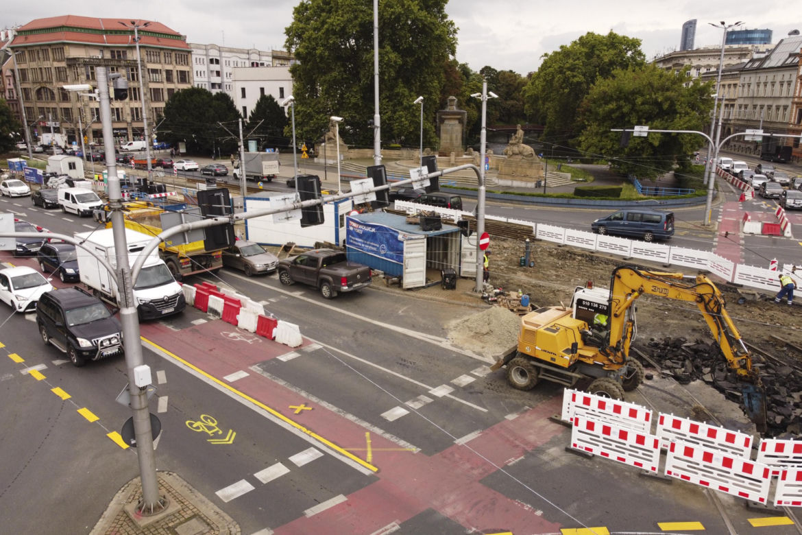 Remont pl. Jana Pawła II we Wrocławiu 