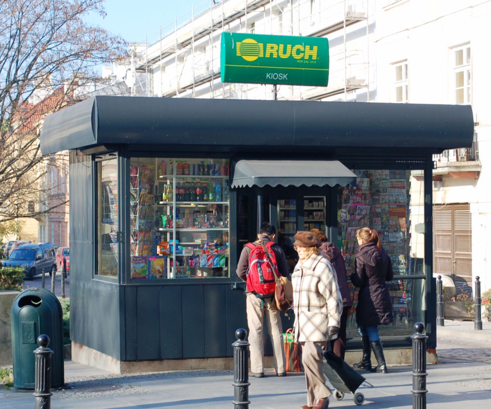 Pijany dewastował kiosk
