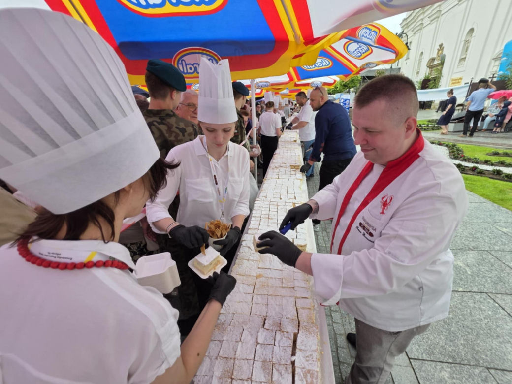 Rzeszów Najdłuższa Kremówka w Polsce
