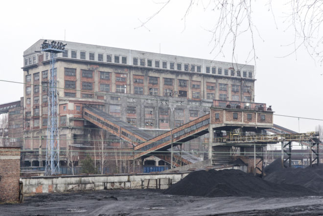 Alarm w kopalni. Czujniki wykryły śmiertelne zagrożenie, 24 górników ewakuowanych