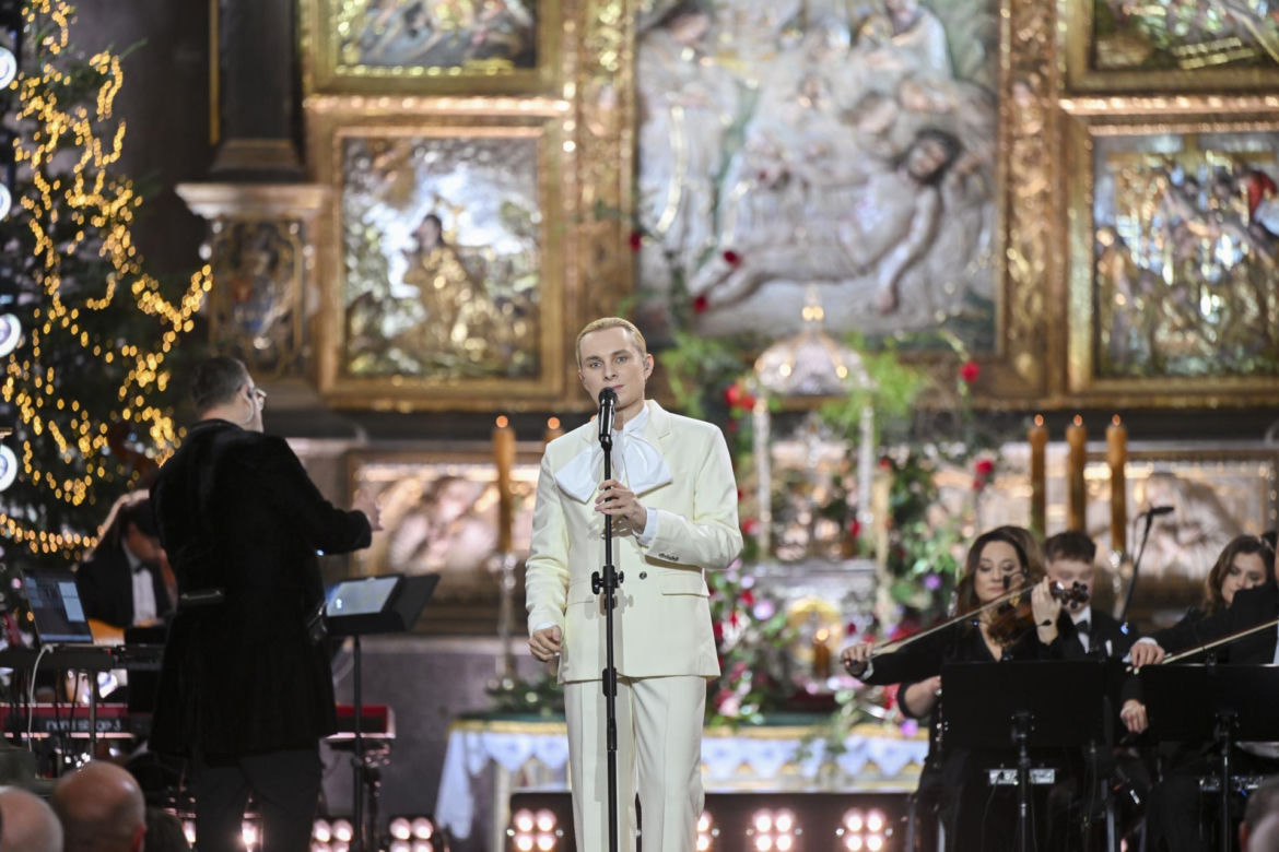 Wielkie Kolędowanie w Polsacie. Najpiękniejsze kolędy i pastorałki w wykonaniu gwiazd