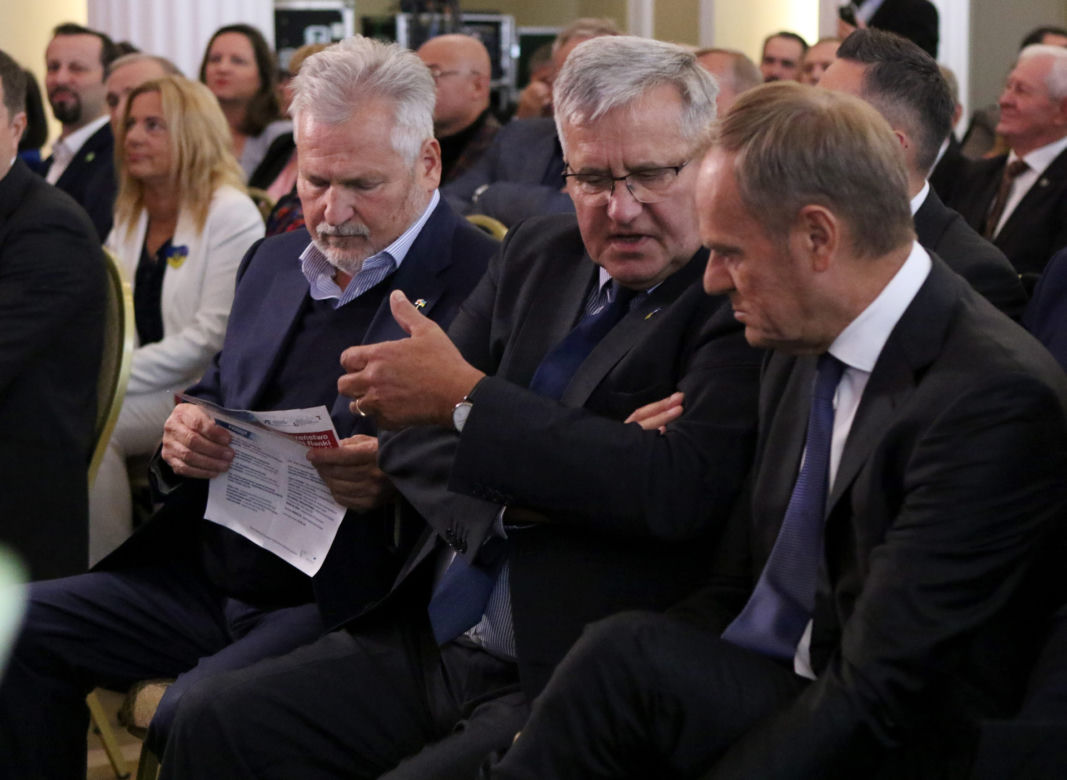  Kwaśniewski i Komorowski zwołali konferencję z liderami opozycji 