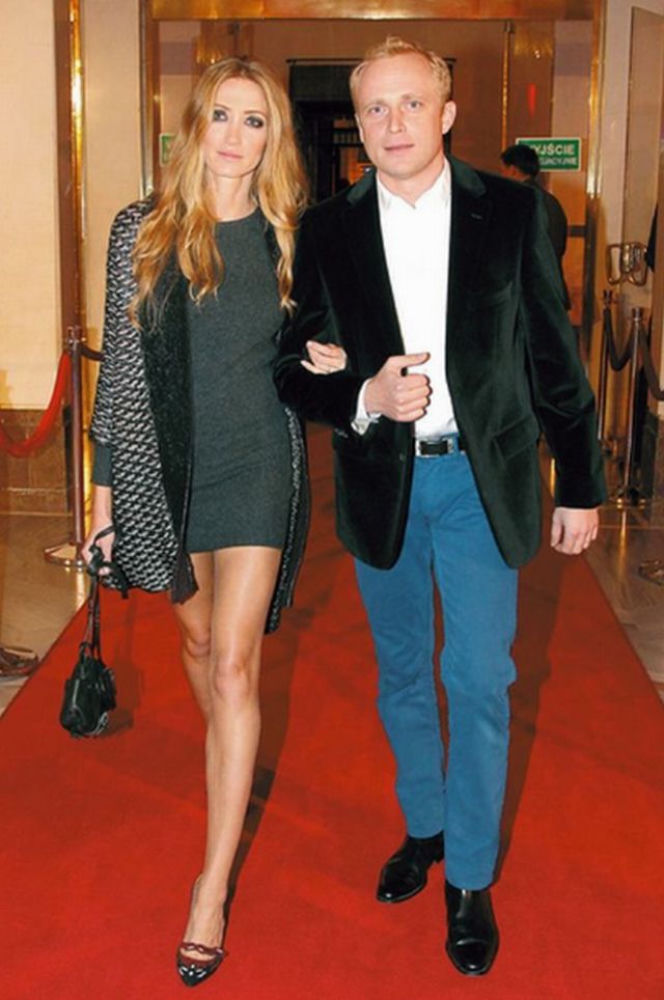 PIOTR ADAMCZYK, KATE ROZZ