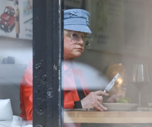 Katarzyna Figura przytula Maćka Musiałowskiego