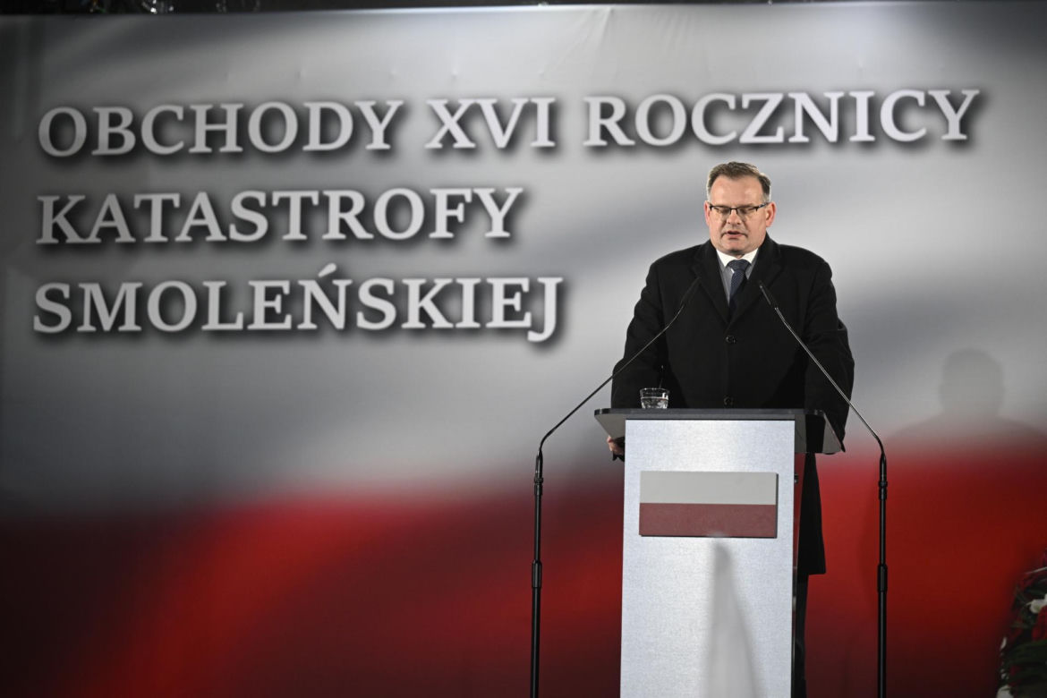 Marsz Pamięci PiS przeszedł ulicami Warszawy. To już 16 lat po katastrofie smoleńskiej