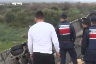 Wypadek autokaru w Antalyi. 9 osób nie żyje, wielu rannych