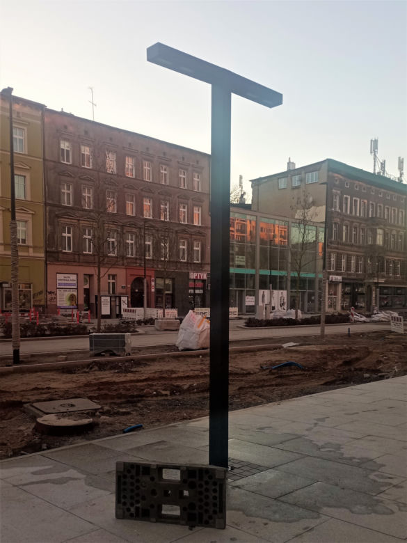 Nowe latarnie na remontowanej alei Wojska Polskiego