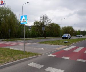 Dziewczynka potrącona przez auto na przejeździe dla rowerów. 85-latek nie zdążył zareagować