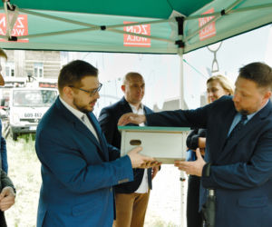Budki dla jerzyków zamontowane