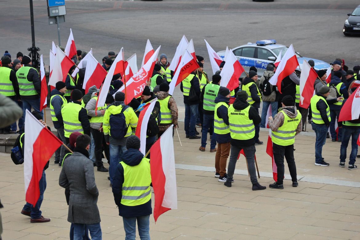 Protest rolników 20 marca w Lublinie. Przeszli ulicami miasta pod LUW