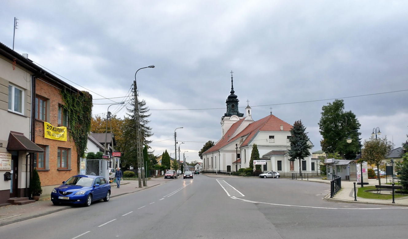 To jedno z najstarszych miast w woj. łódzkim. Było osadą słowiańską, a później siedzibą biskupów