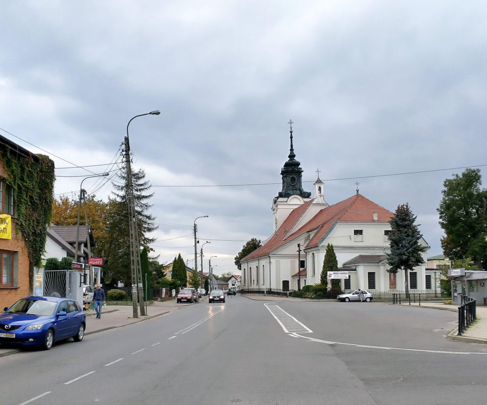 To jedno z najstarszych miast w woj. łódzkim. Było osadą słowiańską, a później siedzibą biskupów