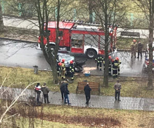 KOSZMARNY wypadek w Krakowie! Młody kierowca zginął na miejscu 