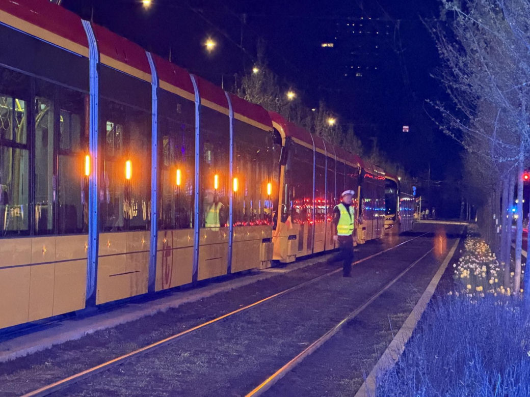 Śmiertelne potrącenie pieszej przez tramwaj na Marszałkowskiej