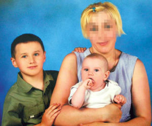 Mamusiu! Oddaj pieniążki na moje leczenie