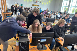 Sądecki elektryk zorganizował zawody w overclokingu. Przyjechali na nie uczestnicy z całej Polski 