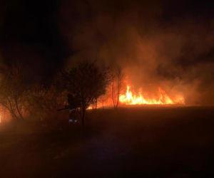 INFERNO w Żabnie! Sześć jednostek straży pożarnej walczyło z płomieniami