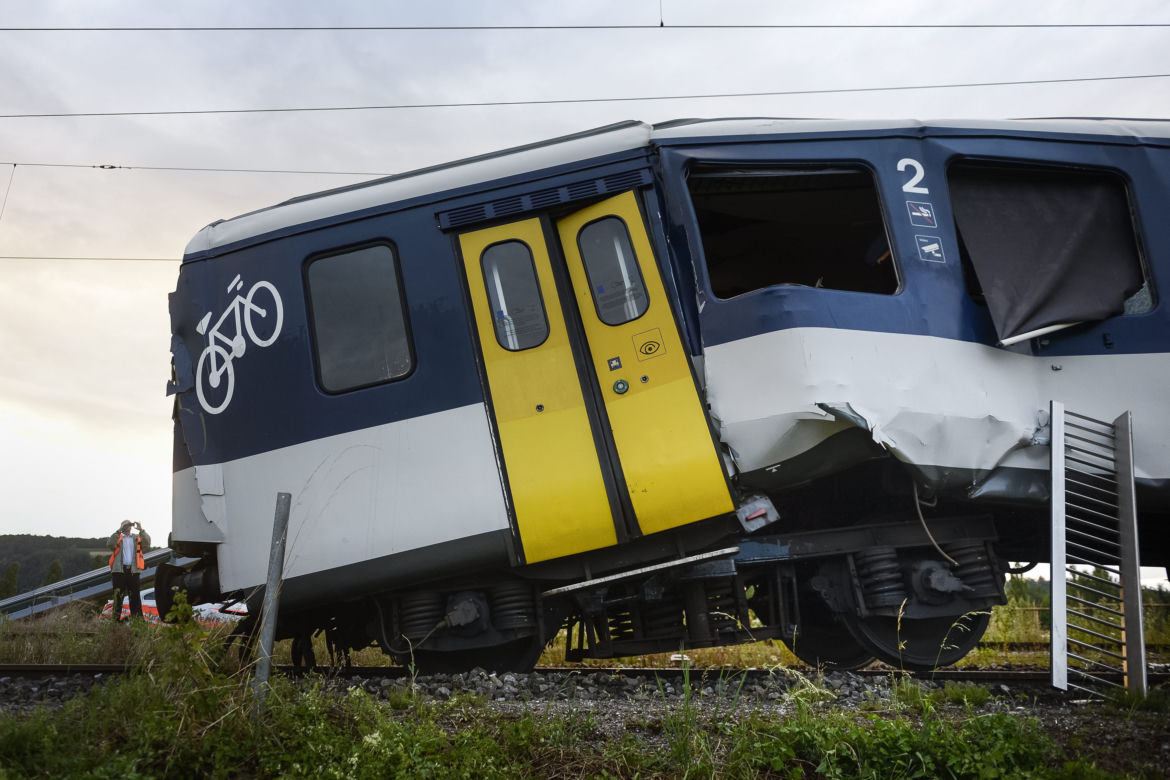 SWITZERLANDTRAINCOLLISION.JPEG-0839F_1