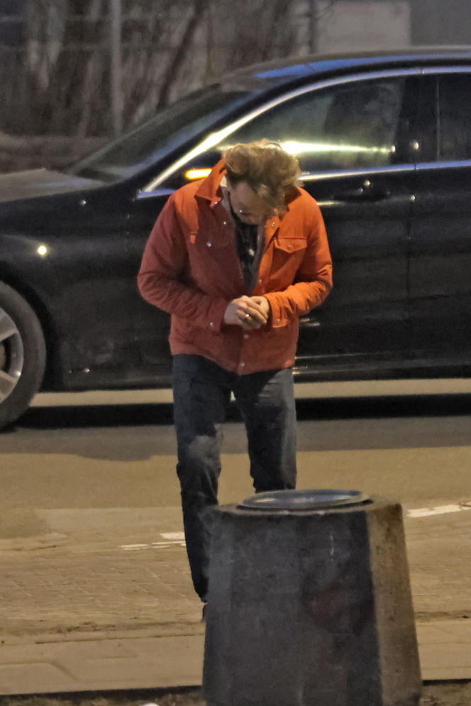 Paweł Wilczak szuka złota w w lombardzie