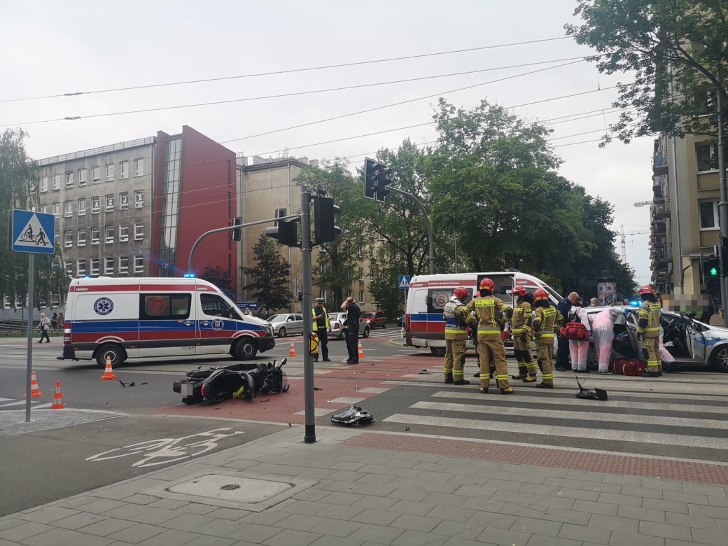 Kraków: Koszmarny wypadek motocyklisty na przejściu dla pieszych