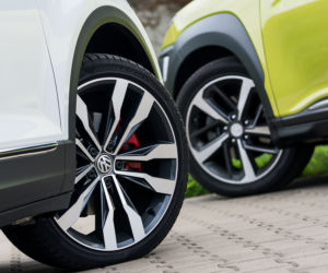 Hyundai Kona 1.6 T-GDi 4WD DCT vs. Volkswagen T-Roc 2.0 TSI 4Motion DSG