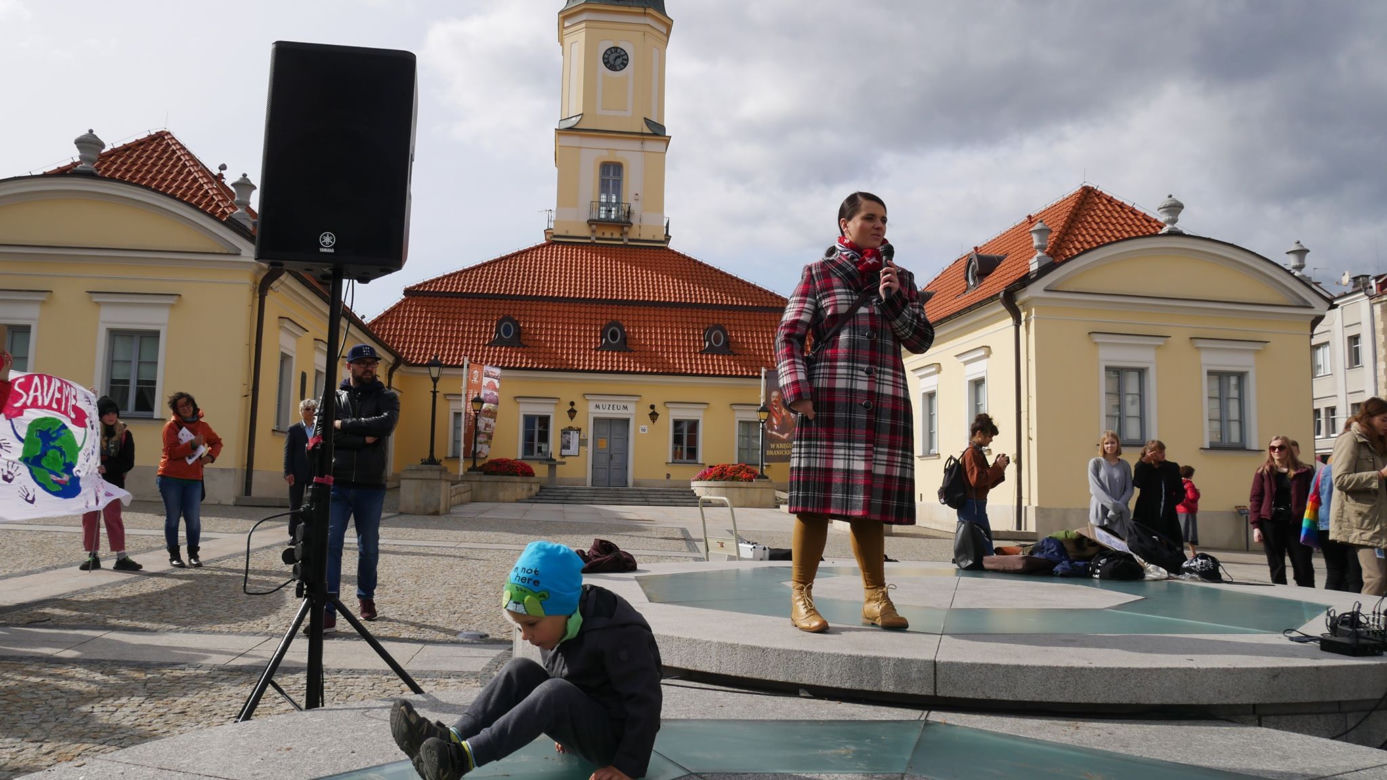Białystok: Młodzieżowy Strajk Klimatyczny - "Najpierw natura, potem matura"