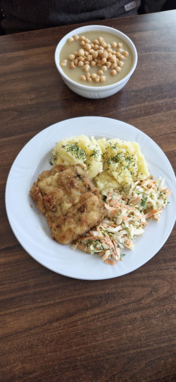 Bez sensacji w restauracji ojca Rydzyka. Post obowiązuje!