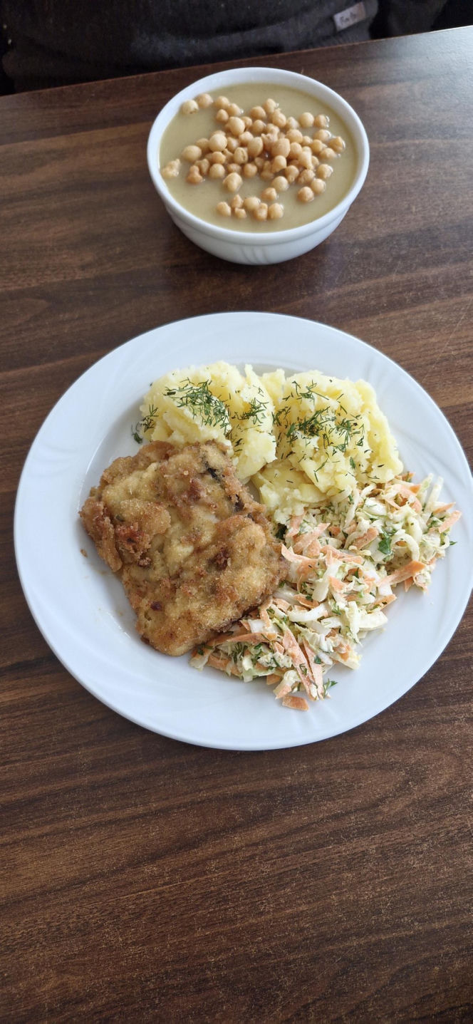 Bez sensacji w restauracji ojca Rydzyka. Post obowiązuje!