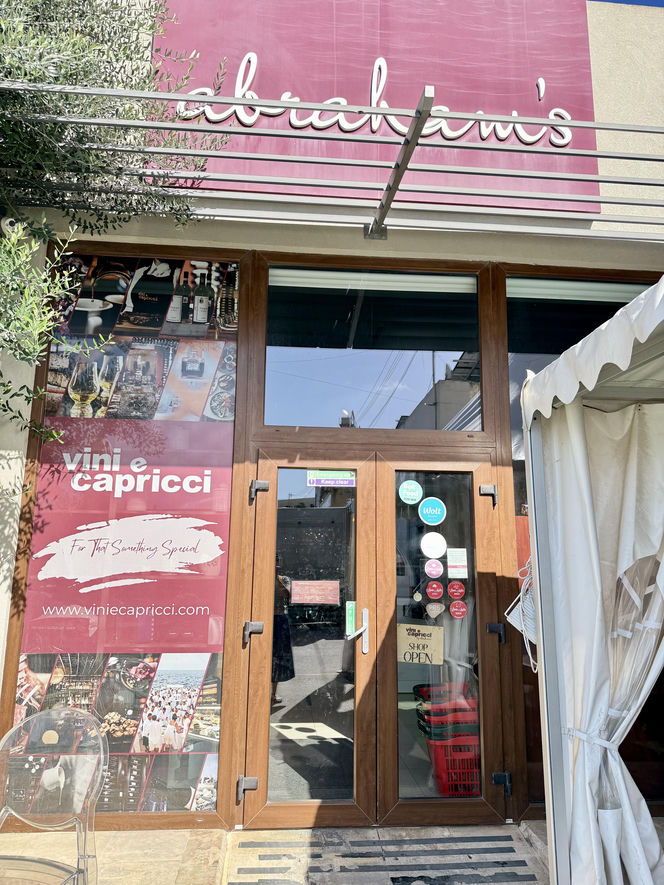 Vini e Capricci by Abrahams 