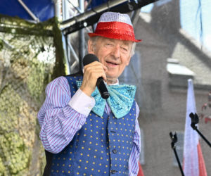 Padniecie! Andrzej Rosiewicz powalczy w Tańcu z Gwiazdami! On ma 82 lata!