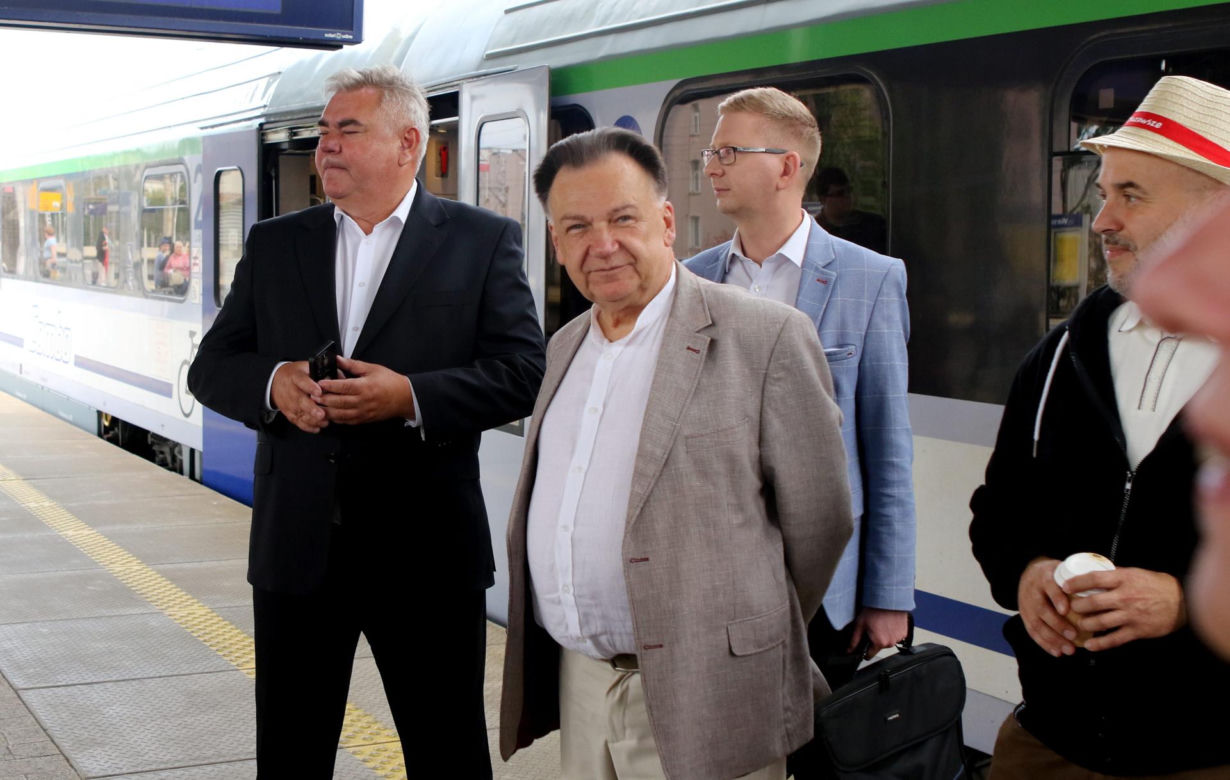 Pociąg "Słoneczny" już wozi nad morze 