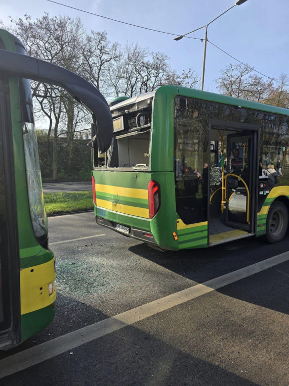 Zderzenie autobusów w Szczecinie 