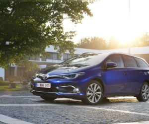 2015 Toyota Auris Touring Sports facelifting