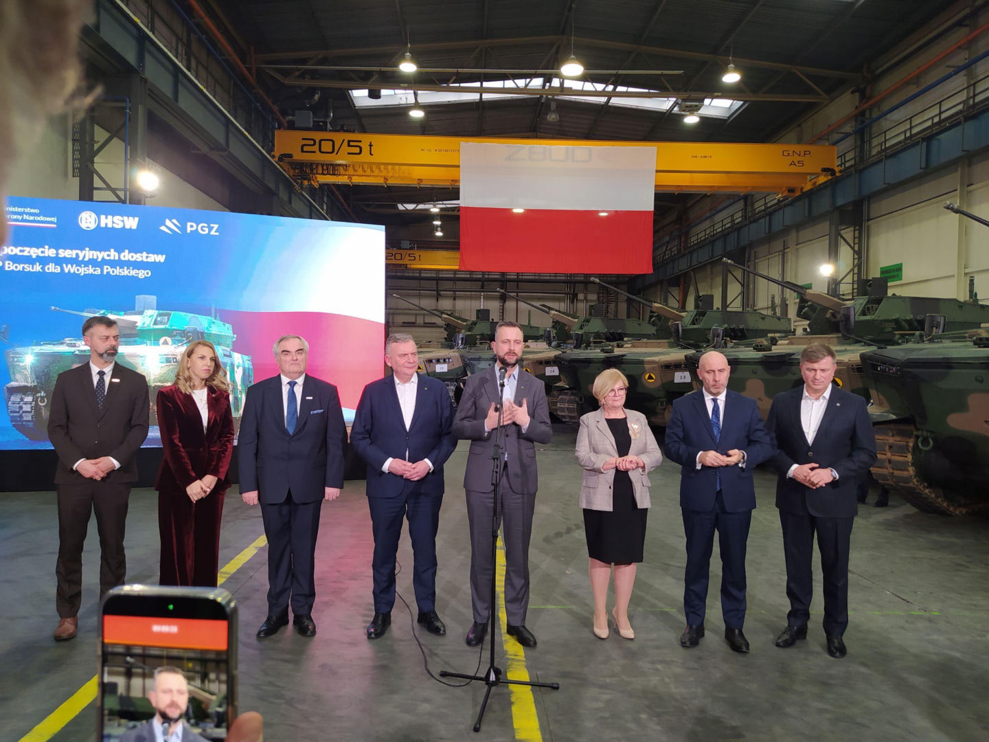 Pierwsze Borsuki wreszcie w wojsku. Szef MON: "111 Borsuków to nie jest nasze ostatnie słowo"