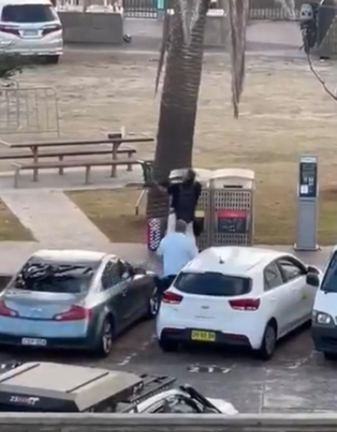 Masowa strzelanina na plaży. Bohater gołymi rękami obezwładnił sprawcę masakry