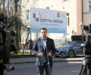 Awantura o zmarłych w Warszawie
