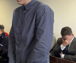 Wywieźli Roberta w bagażniku, Przypalali go maczetą i kopali