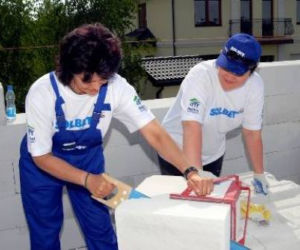 Solbet przekazał potrzebne do realizacji budowy elementy murowe oraz chemię budowlaną