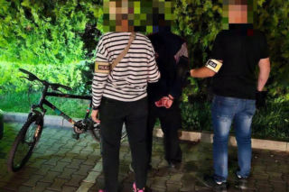 Podrzucili miny przeciwpiechotne pod galerię! Szokujące ustalenia policji