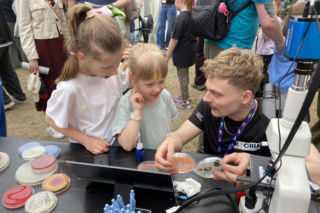 Plenerowy piknik Kortosfery. Nauka przez zabawę - Olsztyn Love Nauka