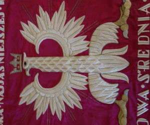 Sztandar z Podlasia odnalazł się po 50 latach. Teraz przeszedł do historii [ZDJĘCIA]