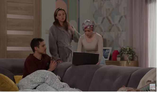 Pierwsza miłość po wakacjach.  Angelika (Patrycja Franczak), Filip (Dominik Smaruj), Iga  (Waleria Gorobets)