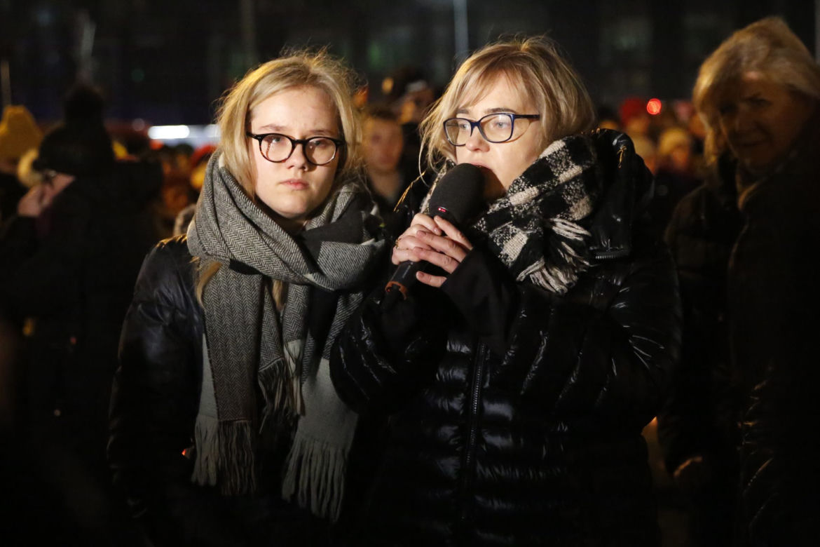 Biedroń zaprasza żonę Adamowicza do swojej partii