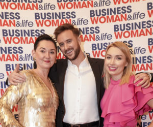 Gwiazdy na balu charytatywnym Businesswoman & life