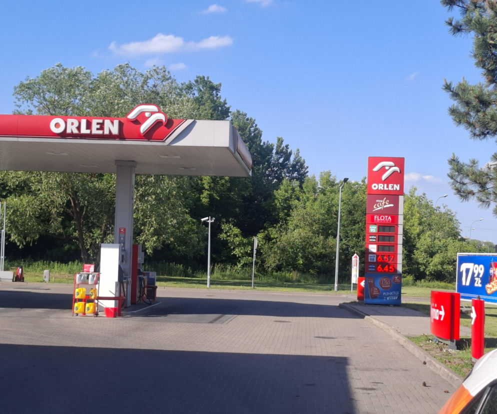 Ceny paliw szybują w górę. Być może ponownie będzie obniżka dla kierowców