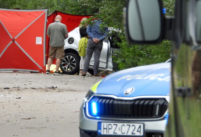 29-latek roztrzaskał się na drzewie. Młody kierowca nie miał szans