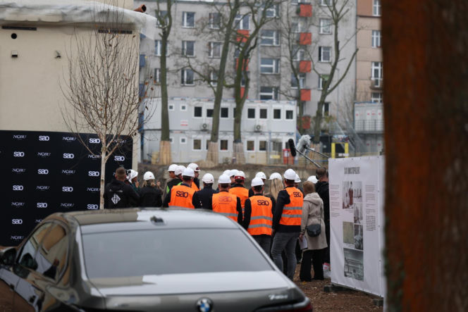 De Niro buduje w Krakowie hotel a mieszkańcy protestują