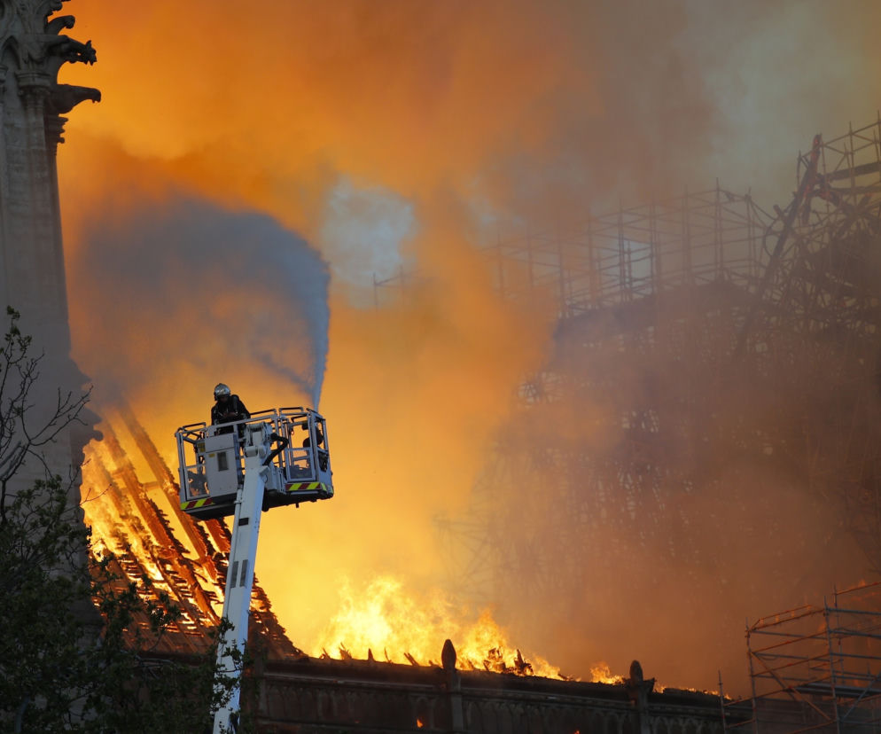 pożar katedry Notre-Dame w Paryżu (15.04.2019)